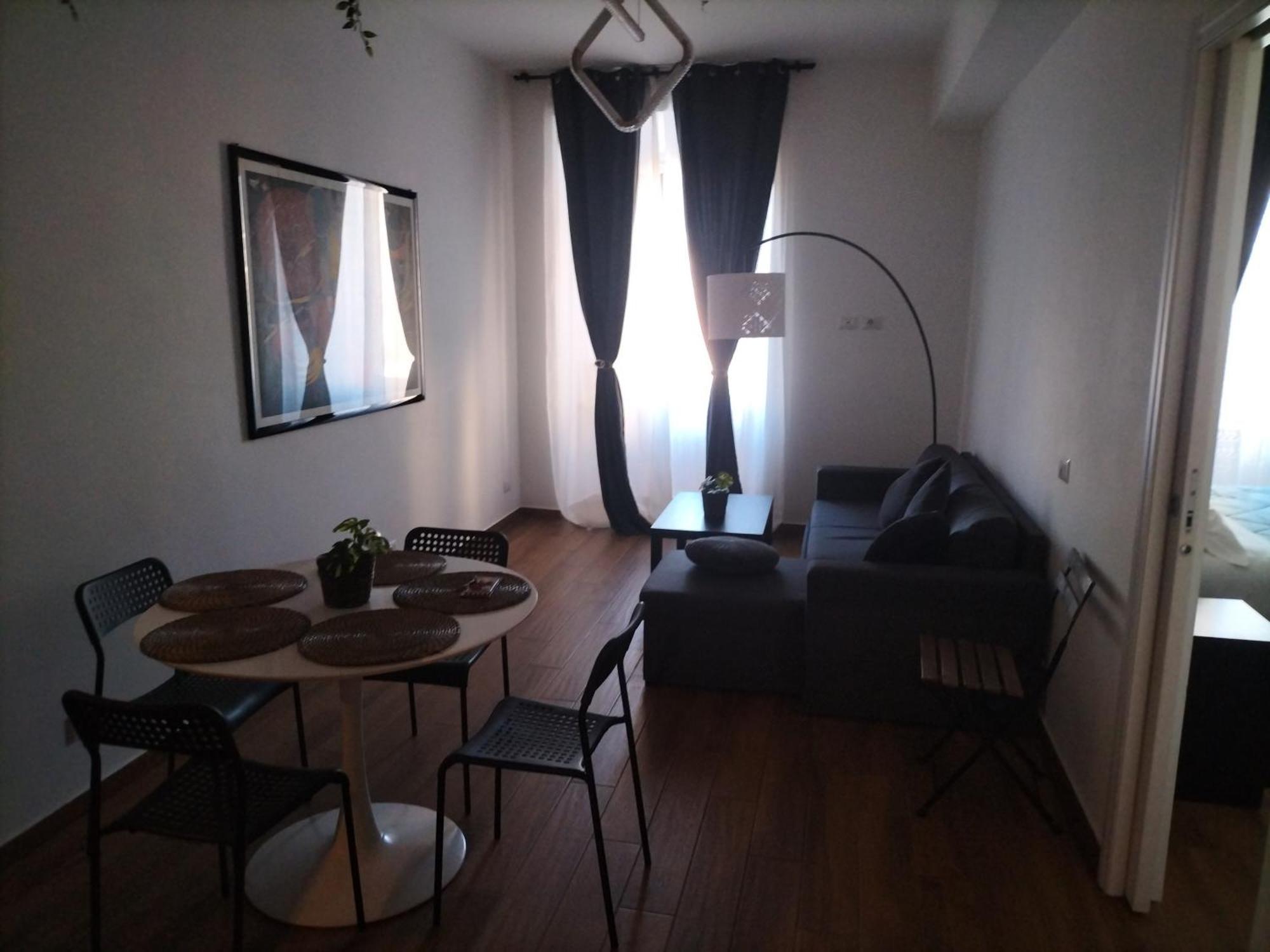 Red Roses Domus Rome Apartment Exterior photo